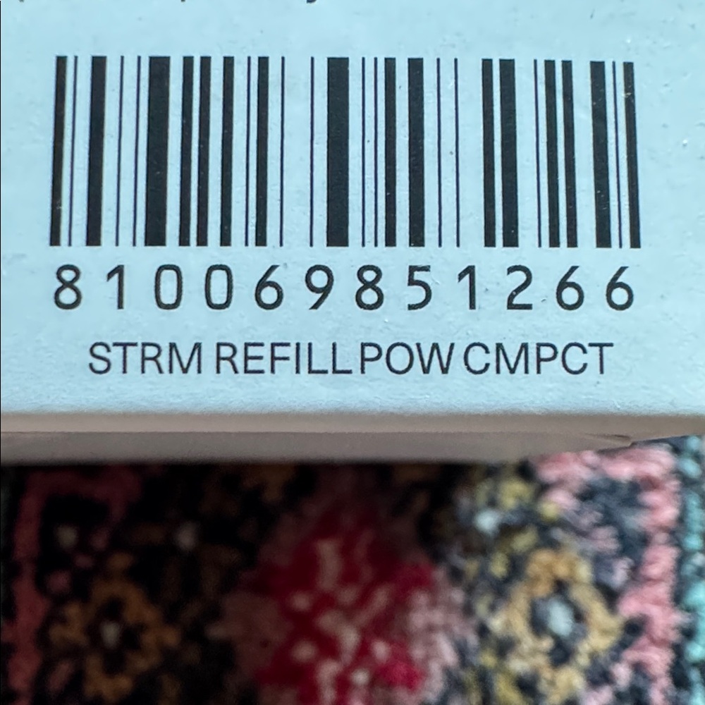 Besame Cosmetics Streamline Refillable Powder Compact - Picture 3 of 3